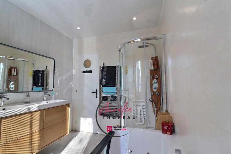 Maison - 107 m² - 6 pièces