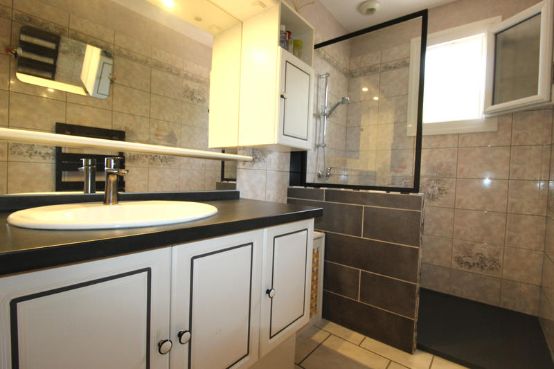 Maison - 115 m² - 6 pièces