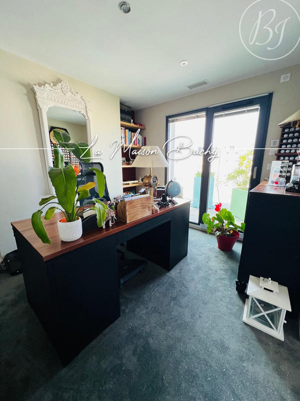 Appartement - 134 m² - 7 pièces