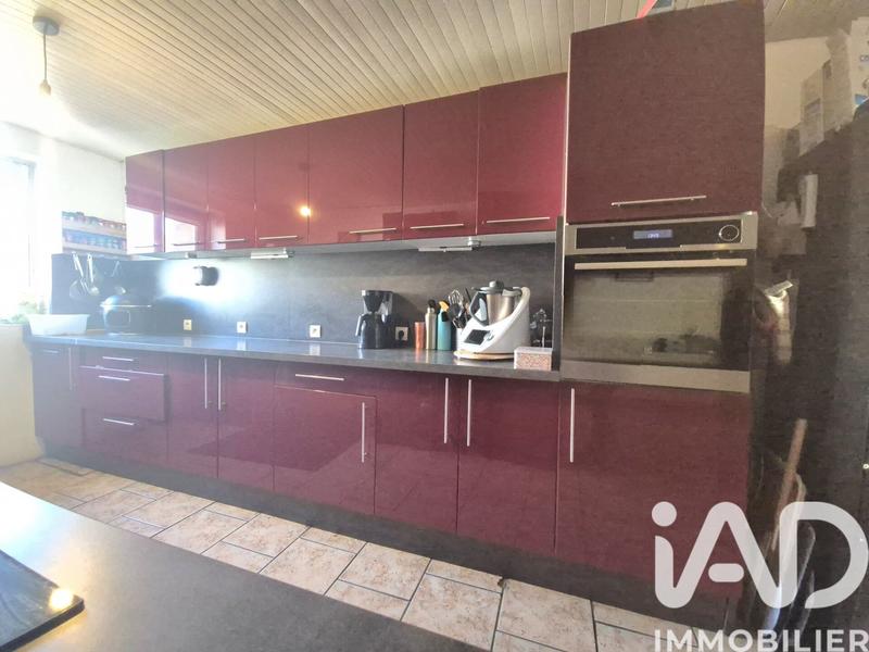 Maison - 200 m² - 7 pièces