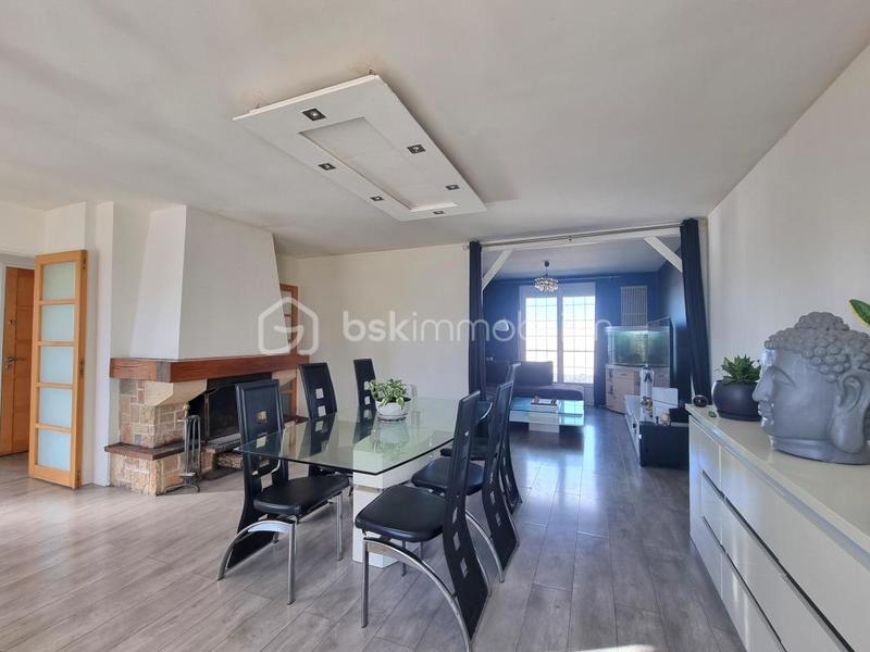 Maison traditionnelle - 138 m² - 6 pièces