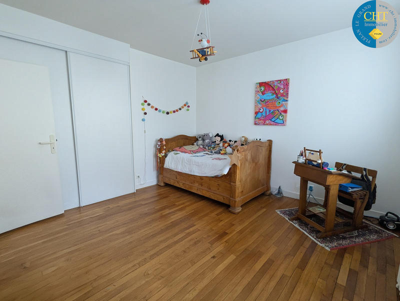 Maison - 179 m² - 7 pièces