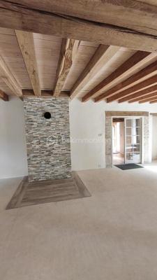 Propriété - 251 m² - 9 pièces