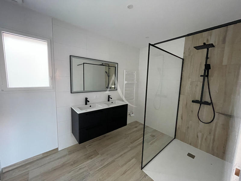 Maison - 111 m² - 4 pièces