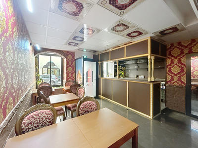 Local commercial - 81 m²