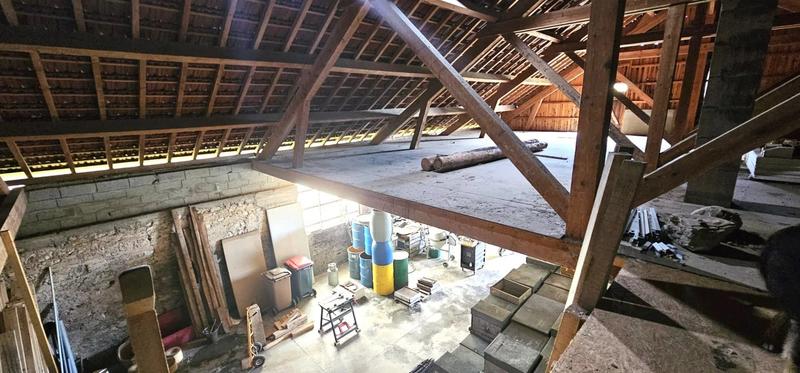 Maison - 240 m² - 6 pièces