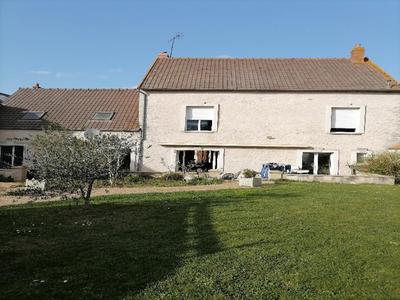 Maison - 140 m² - 5 pièces