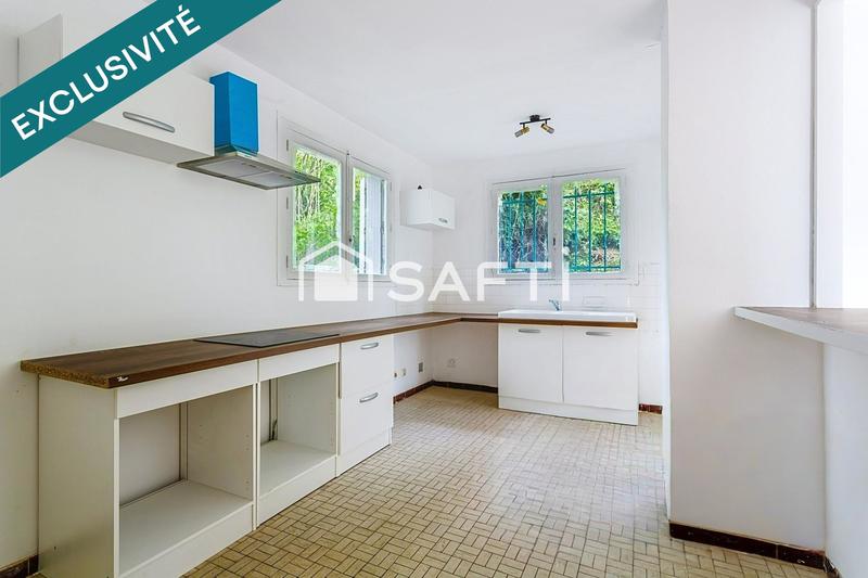 Maison - 185 m² - 8 pièces