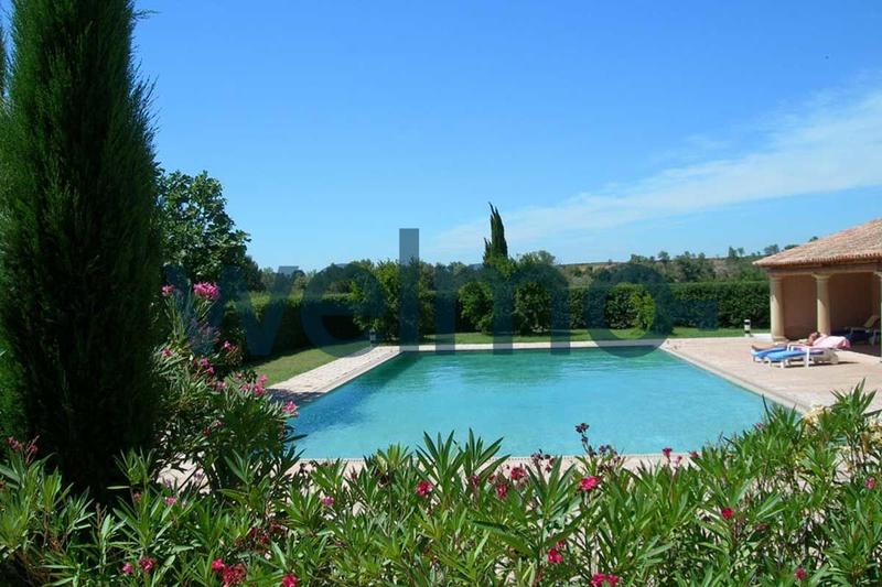 Mas - 350 m² - 10 pièces