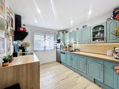 Maison - 97 m² - 5 pièces