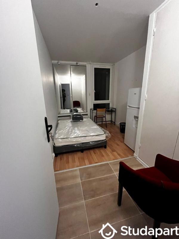 Chambre - 10 m² - 1 pièce