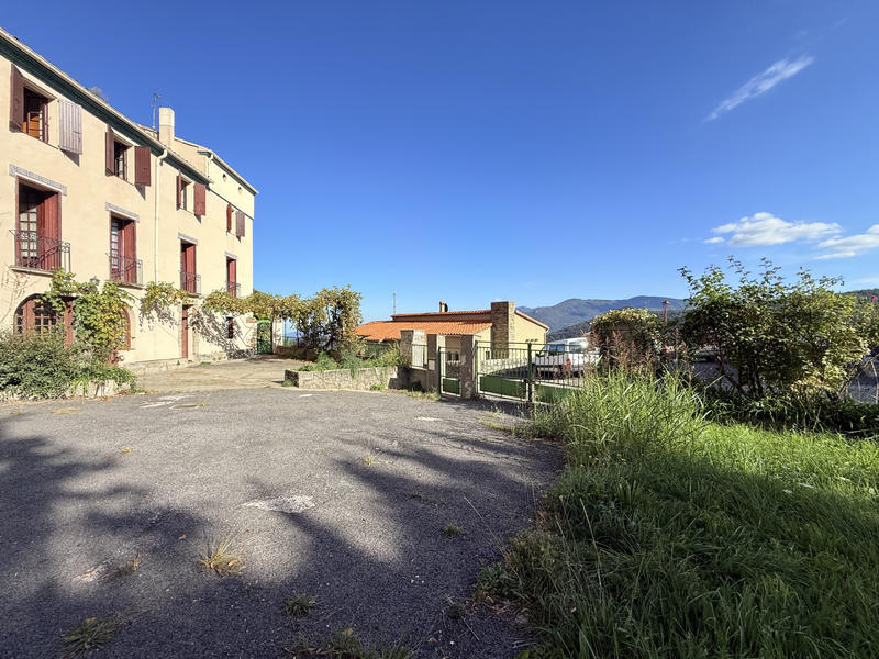 Maison - 265 m² - 8 pièces