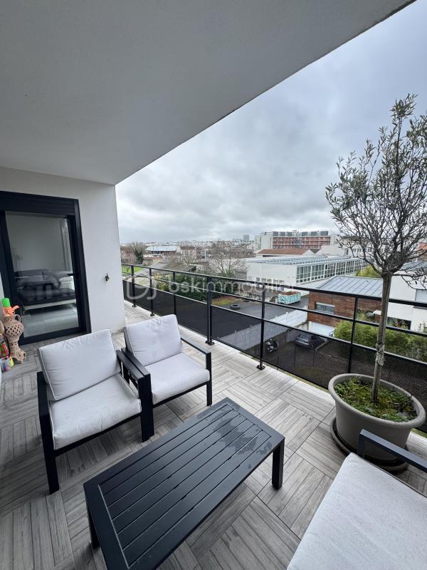 Appartement - 98 m² - 4 pièces