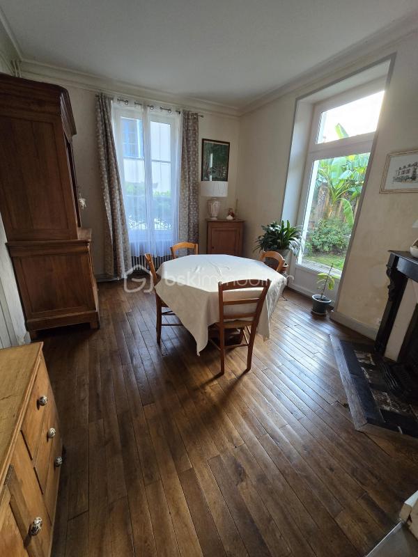 Maison de maîtres - 182 m² - 8 pièces