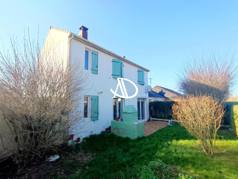 Maison - 100 m² - 4 pièces