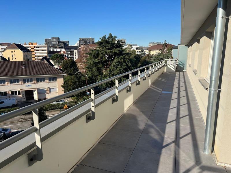 Appartement - 108 m² - 5 pièces