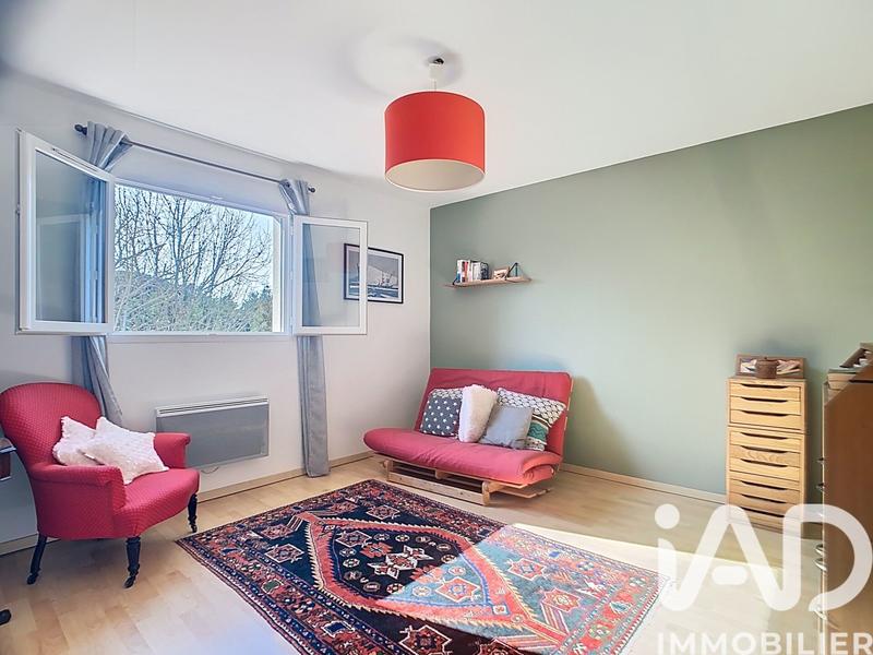 Maison - 224 m² - 7 pièces