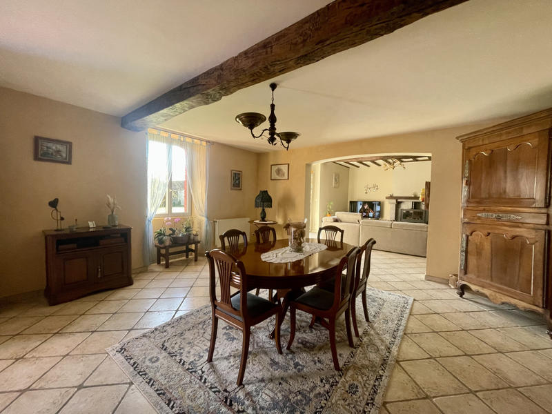 Maison - 284 m² - 7 pièces