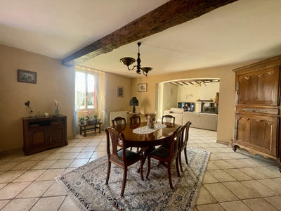 Maison - 284 m² - 7 pièces