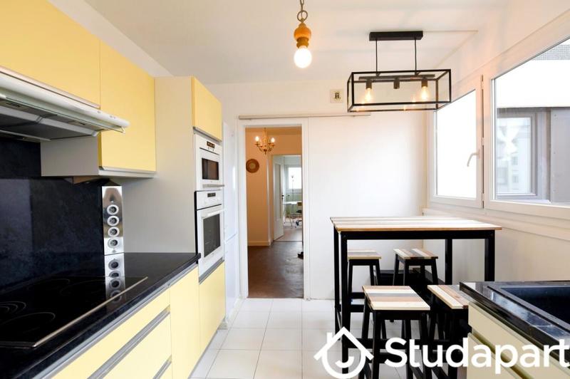 Chambre - 14 m² - 1 pièce