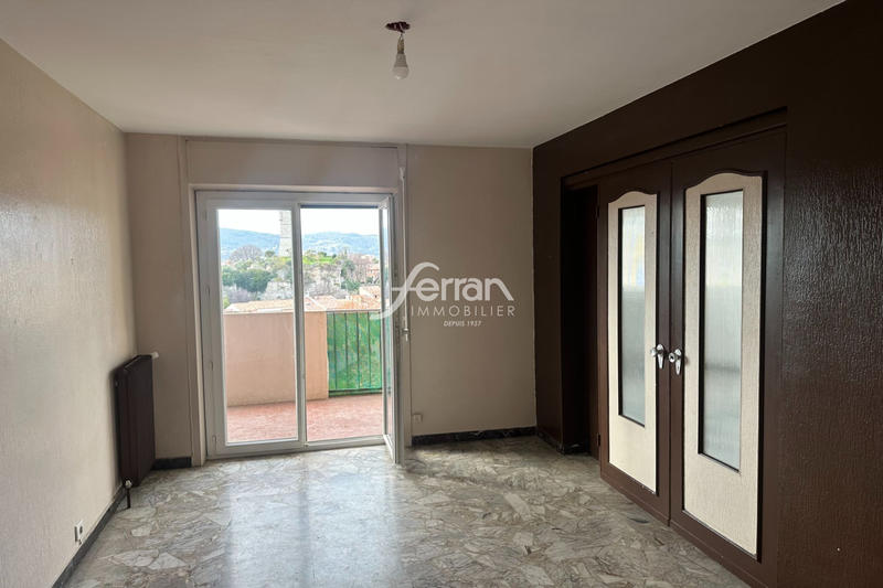 Appartement - 84 m² - 3 pièces