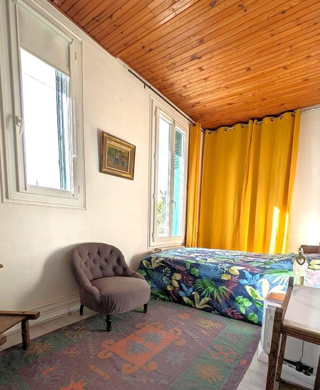 Maison - 99 m² - 5 pièces