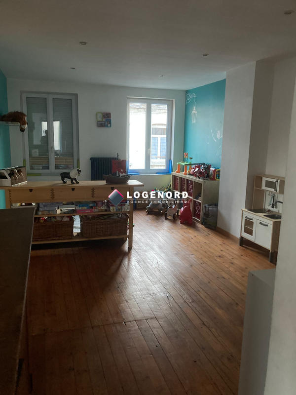 Duplex - 250 m² - 9 pièces