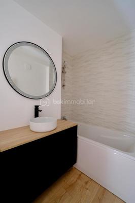 Maison - 75 m² - 3 pièces