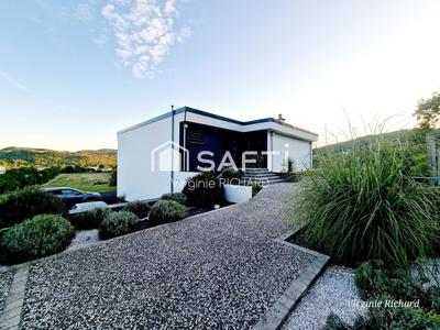 Maison - 170 m² - 7 pièces