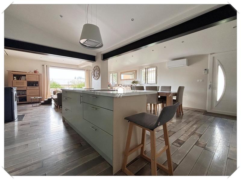 Maison - 105 m² - 4 pièces