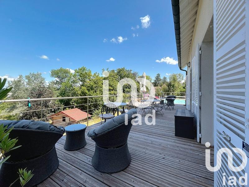 Maison de maîtres - 235 m² - 9 pièces