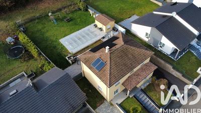 Maison - 180 m² - 7 pièces