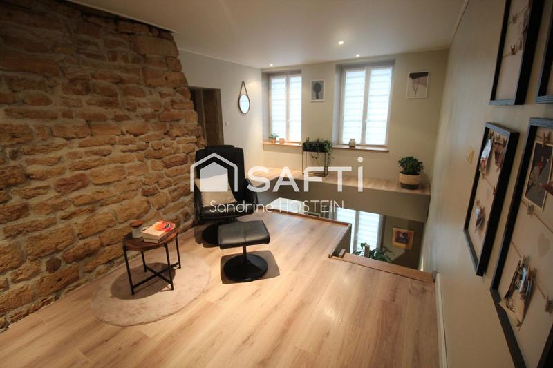 Maison - 284 m² - 10 pièces