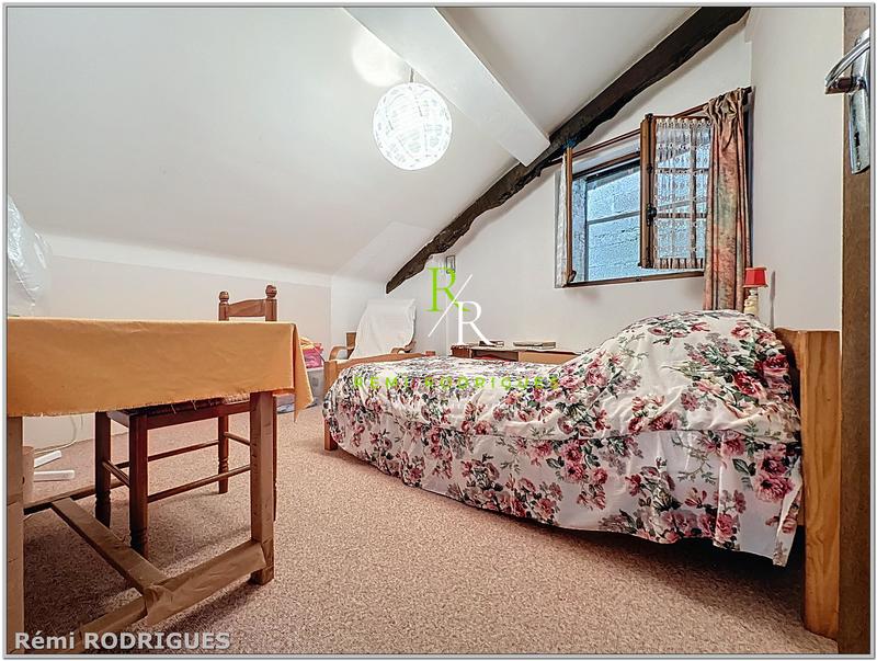 Maison - 165 m² - 10 pièces