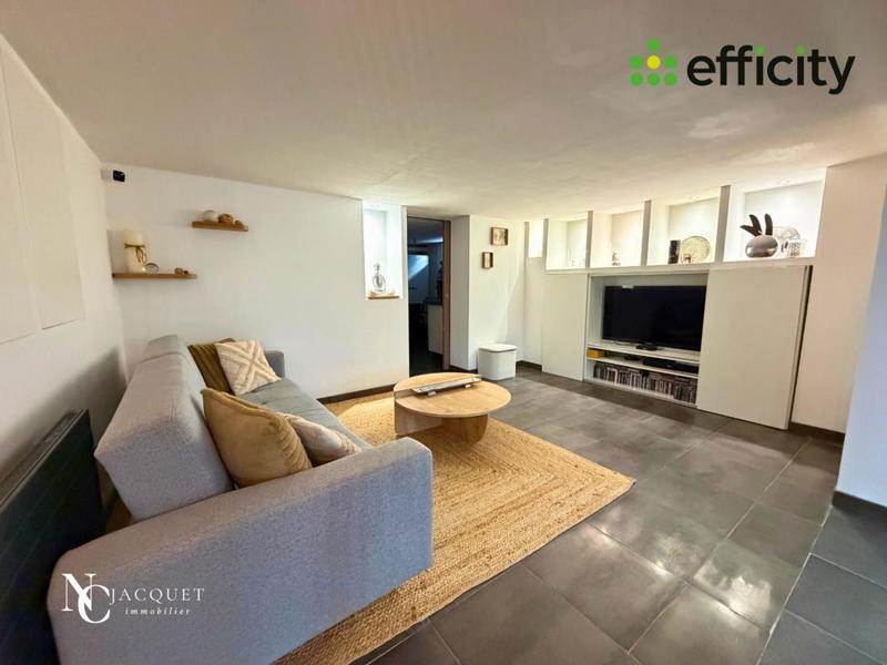 Villa - 200 m² - 8 pièces