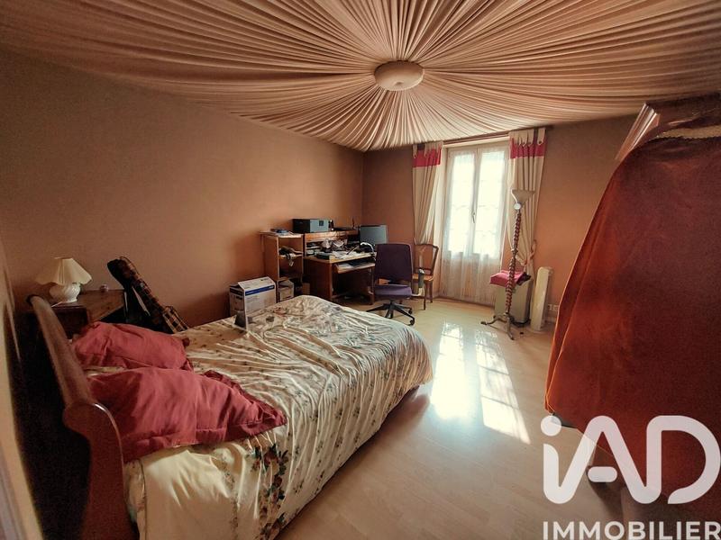 Maison - 274 m² - 9 pièces