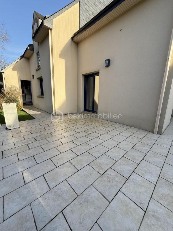 Maison - 215 m² - 7 pièces