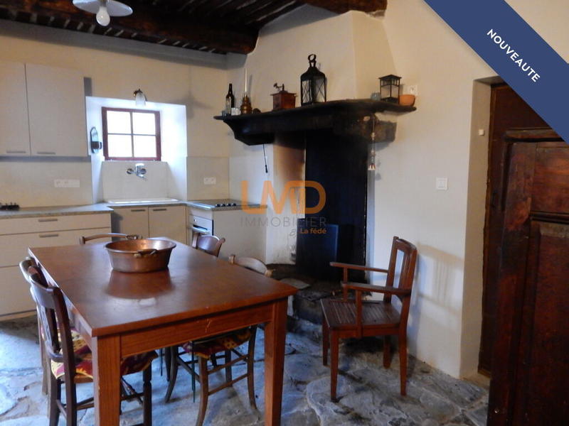 Maison en pierre - 87 m² - 6 pièces