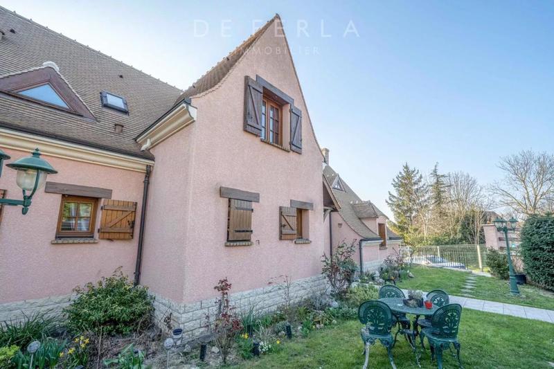 Villa - 357 m² - 7 pièces