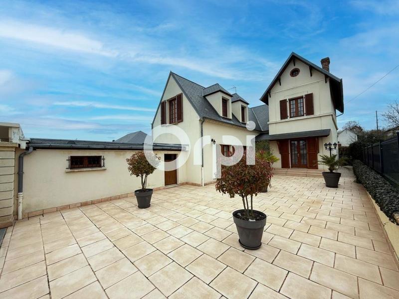 Maison - 160 m² - 6 pièces