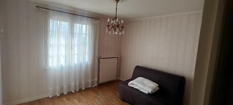 Maison - 98 m² - 6 pièces