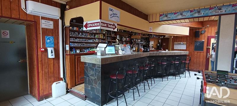 Local commercial - 216 m²