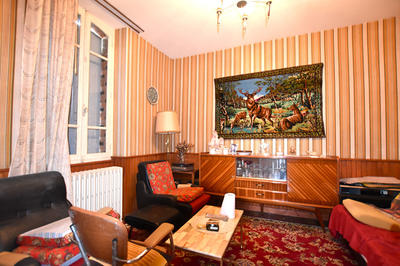 Maison - 155 m² - 9 pièces