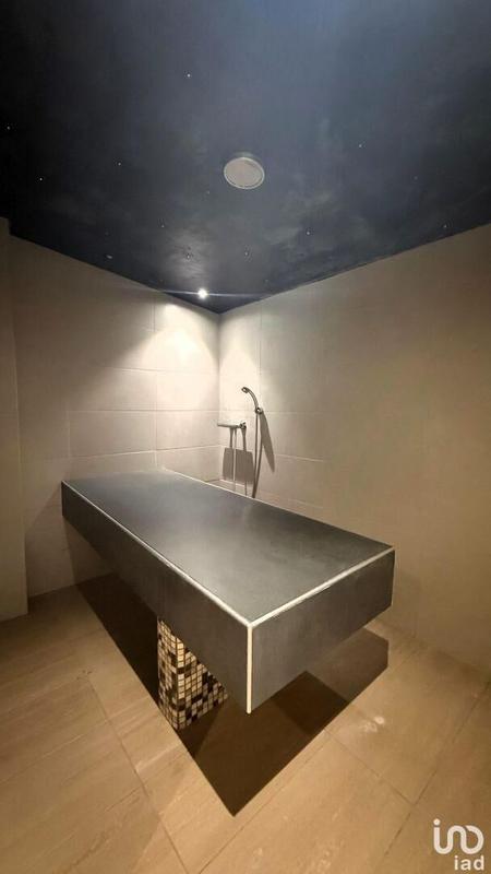 Local commercial - 136 m²