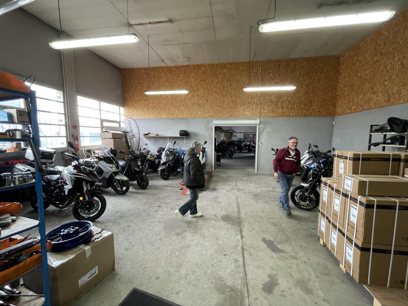 Local commercial - 1 260 m²