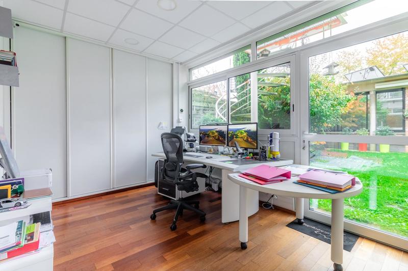 Villa - 218 m² - 10 pièces