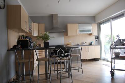 Villa - 220 m² - 8 pièces