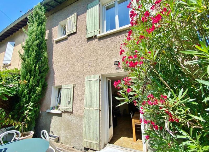 Maison - 210 m² - 7 pièces