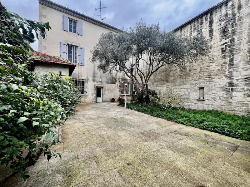 Maison de village - 239 m² - 10 pièces