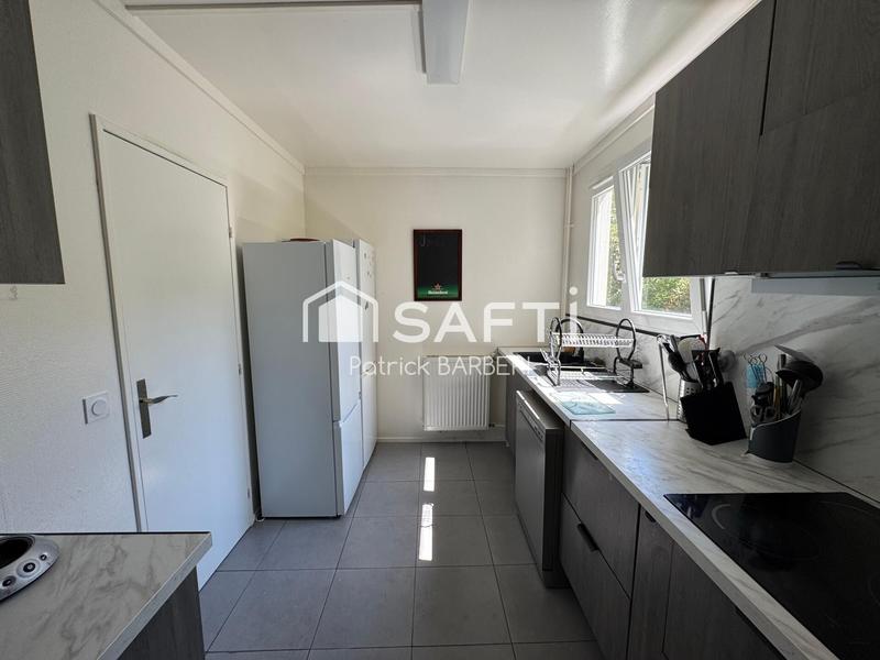 Appartement - 98 m² - 6 pièces